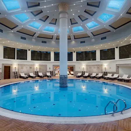 Merit Park Casino & 5*