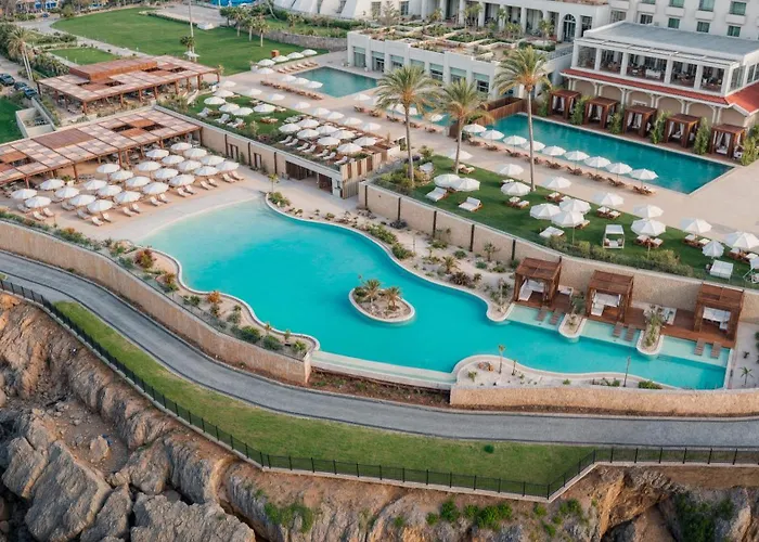 Merit Park Casino & Отель